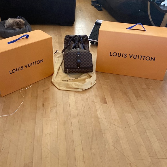 Louis Vuitton Luggage - Picture 1 of 3